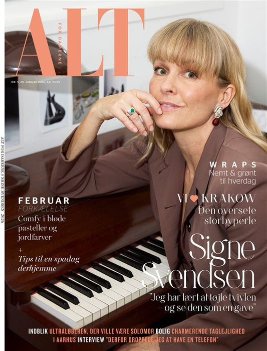 ’Spis med’ kogebog af Eva Hurt & 8 nr. af ALT for damerne